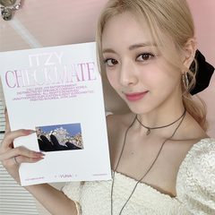 CHECKPop Demon Hunters KMATE YUNA VERSION SIGNED (D2C Standard) CD
